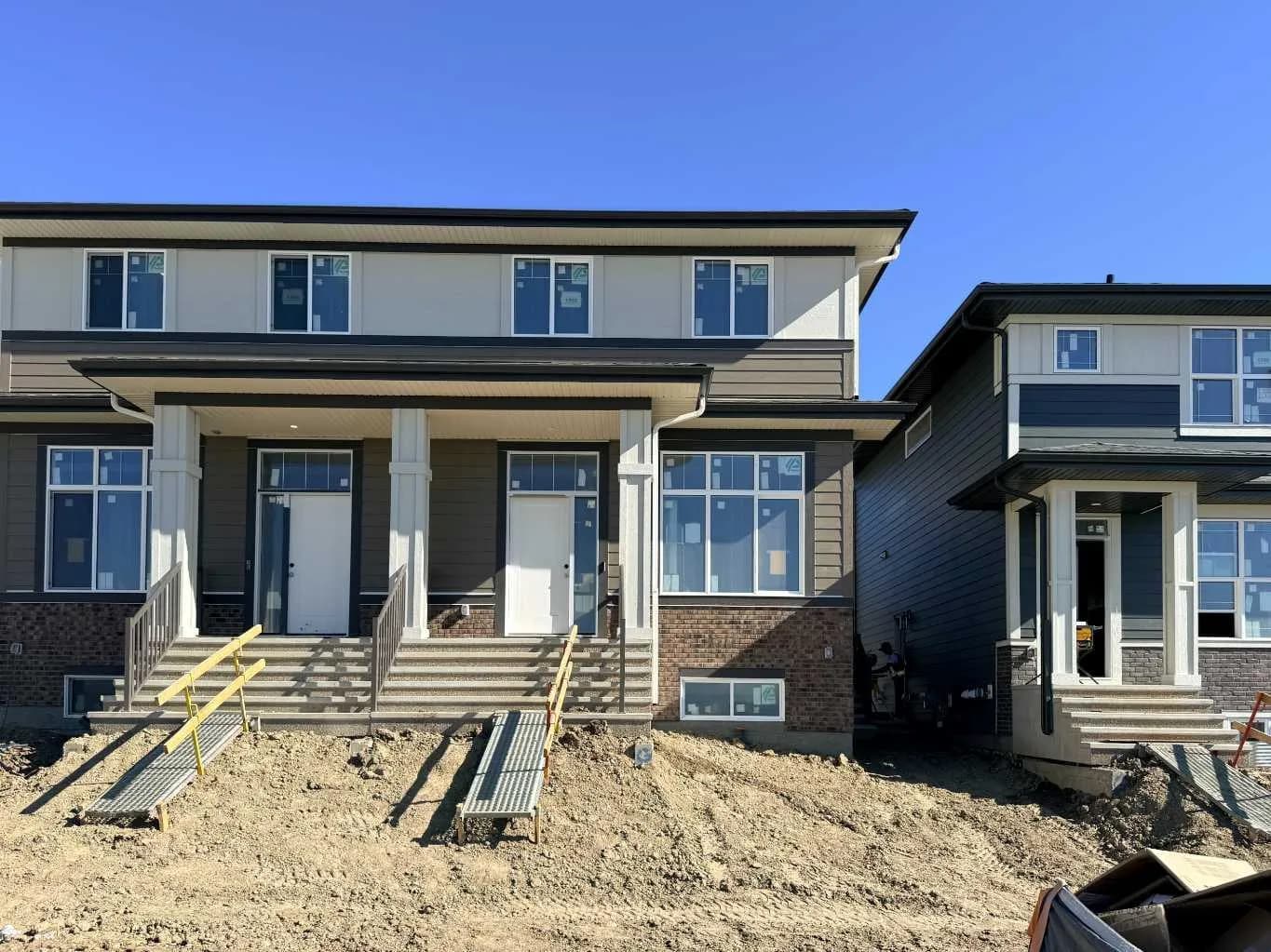Semi Detached (Half Duplex)