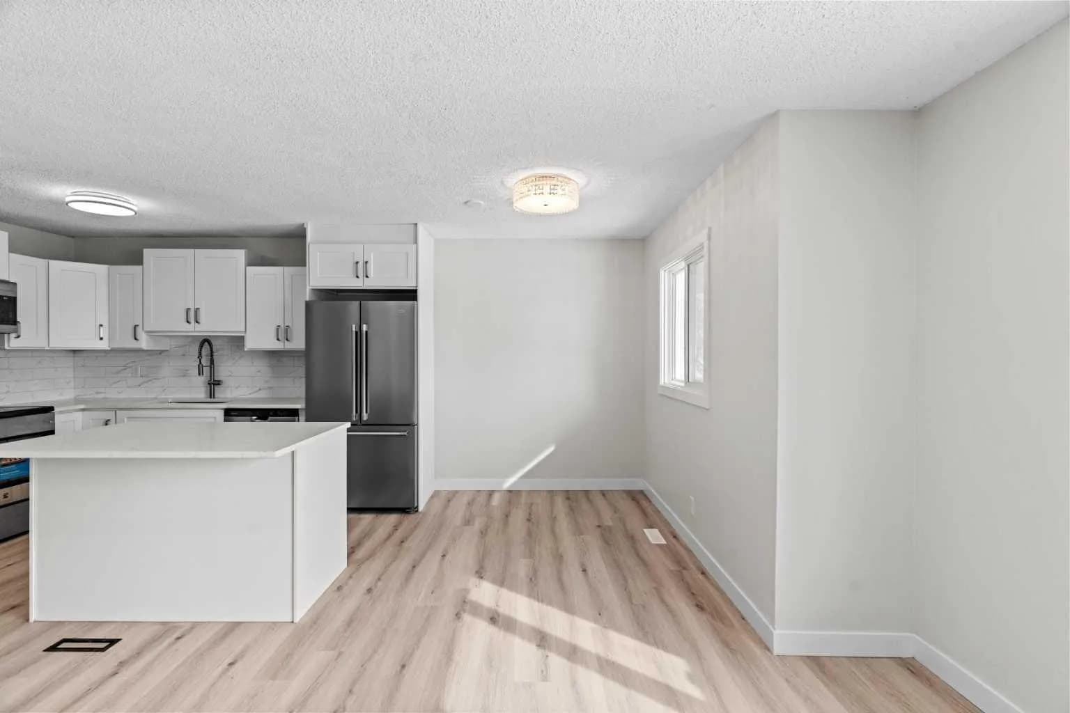 Semi Detached (Half Duplex)
