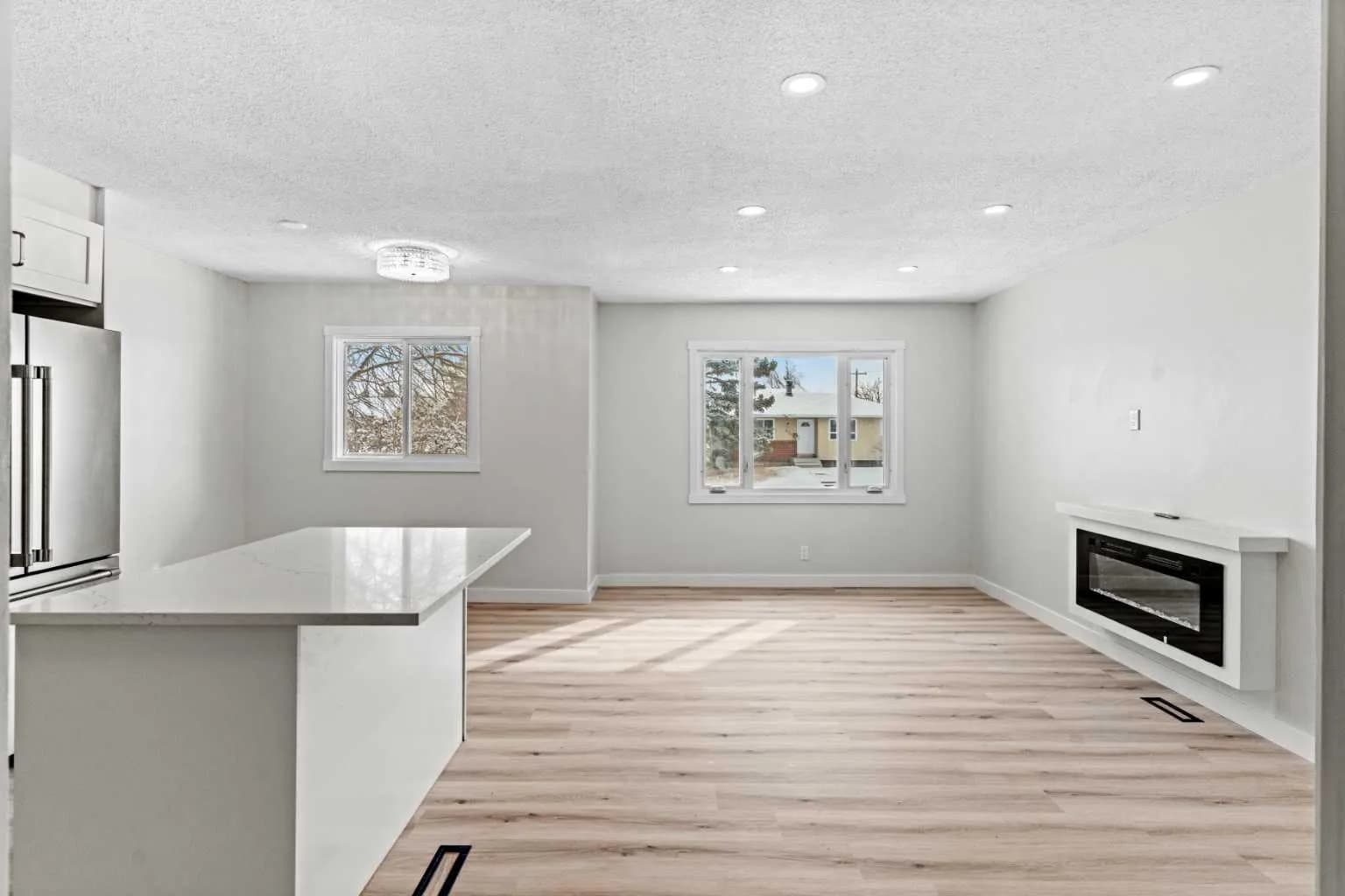 Semi Detached (Half Duplex)