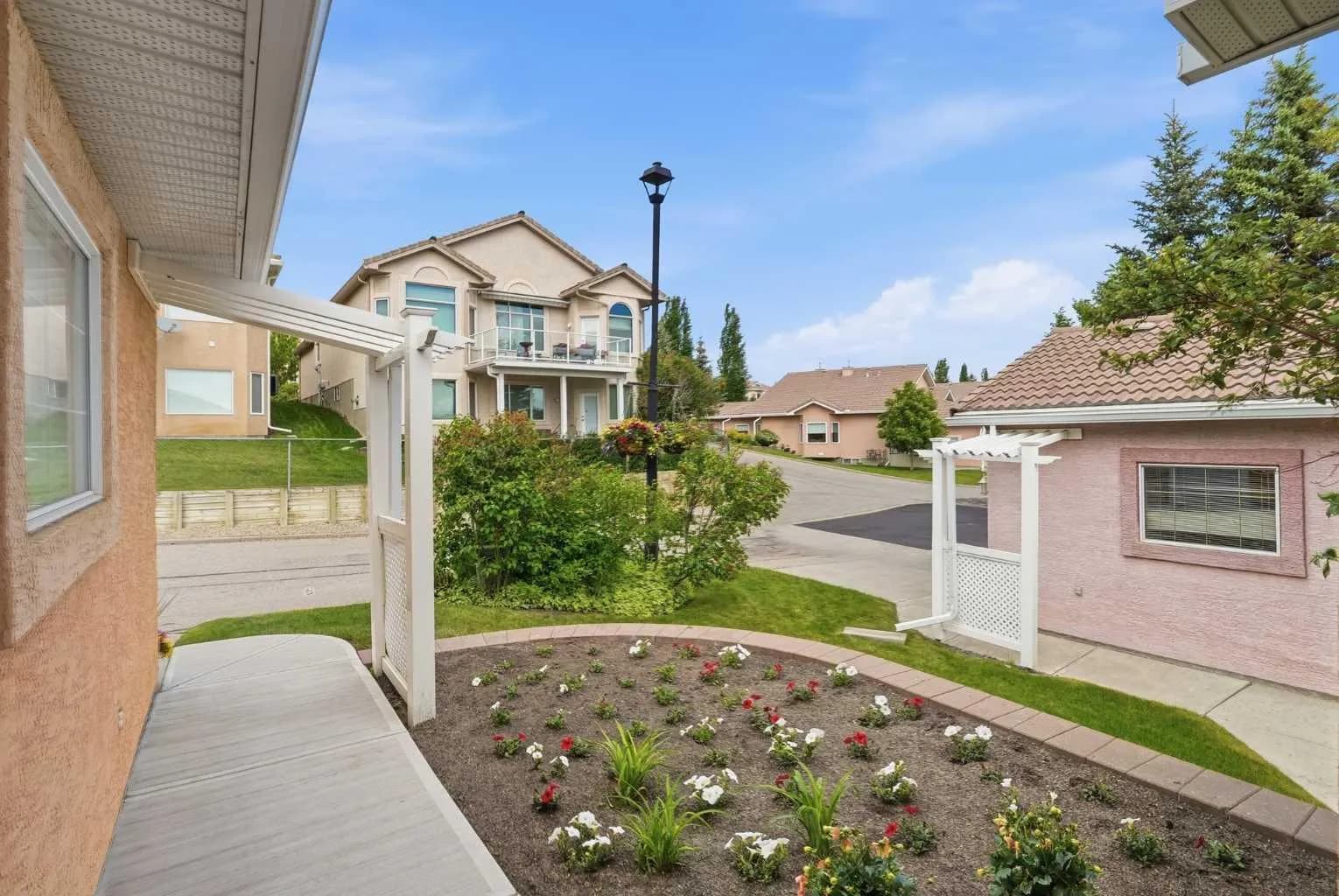 Semi Detached (Half Duplex)