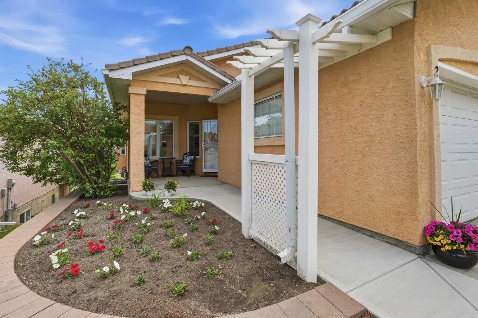 Semi Detached (Half Duplex)