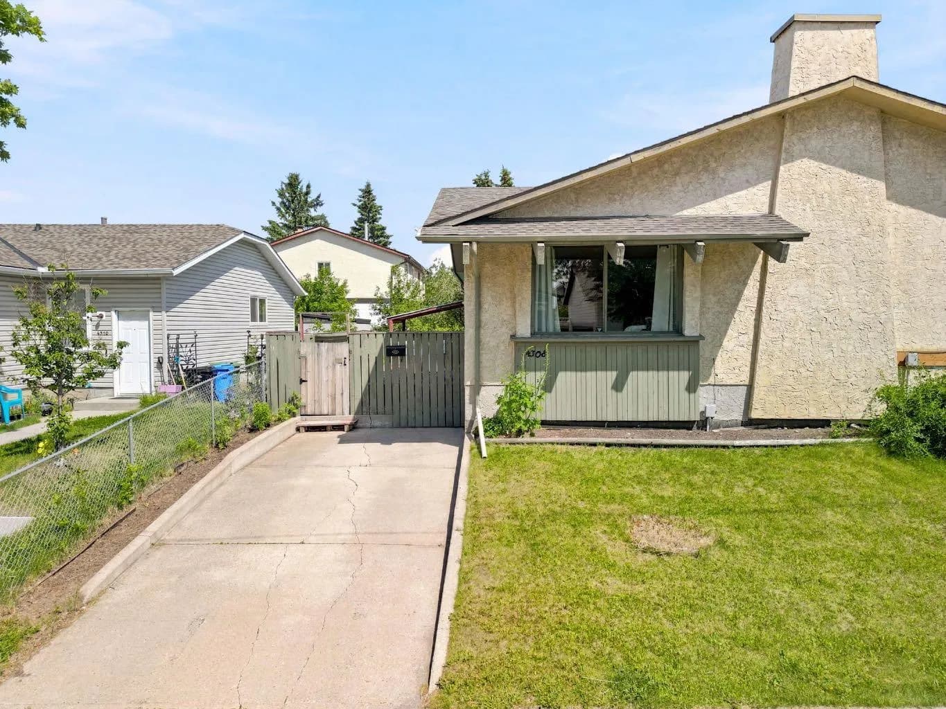 Semi Detached (Half Duplex)