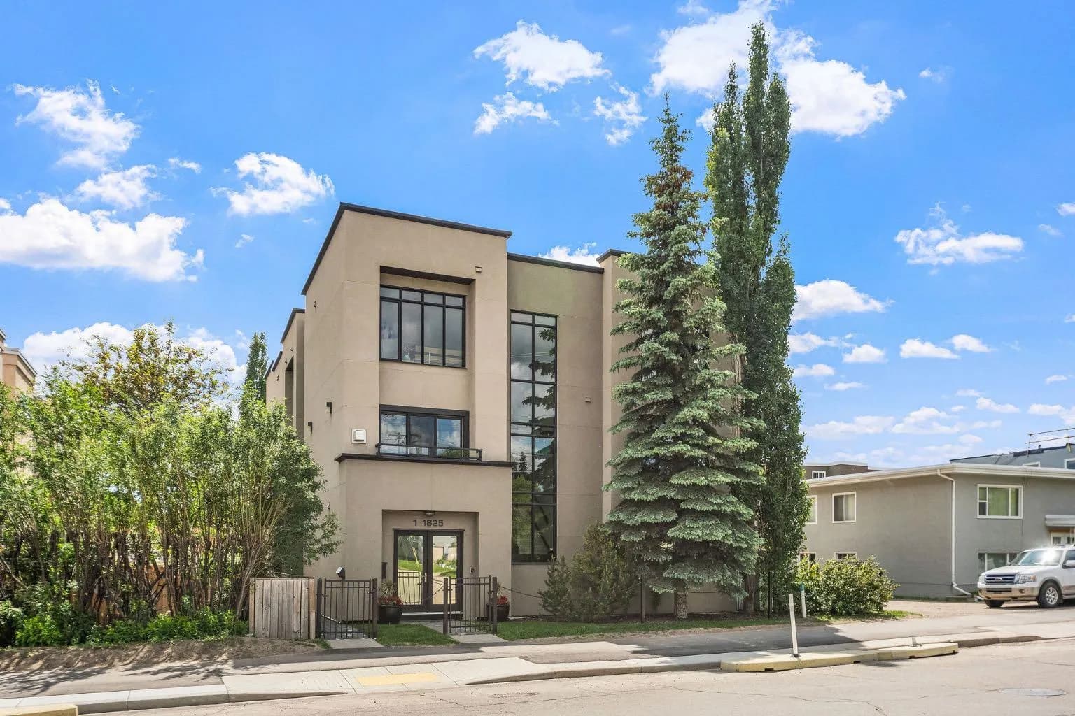 Row/Townhouse
