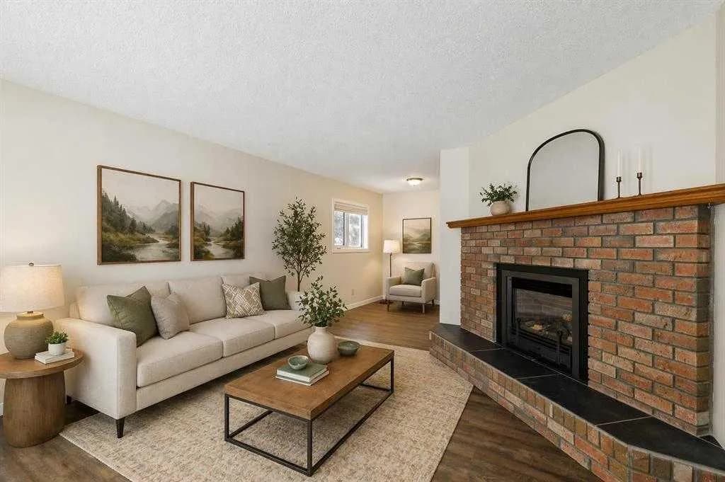 Semi Detached (Half Duplex)