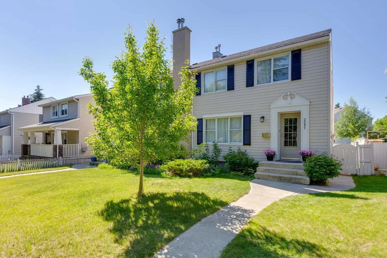 Semi Detached (Half Duplex)