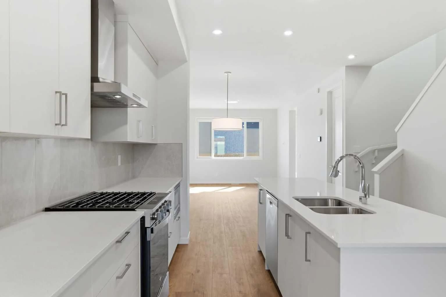 Semi Detached (Half Duplex)