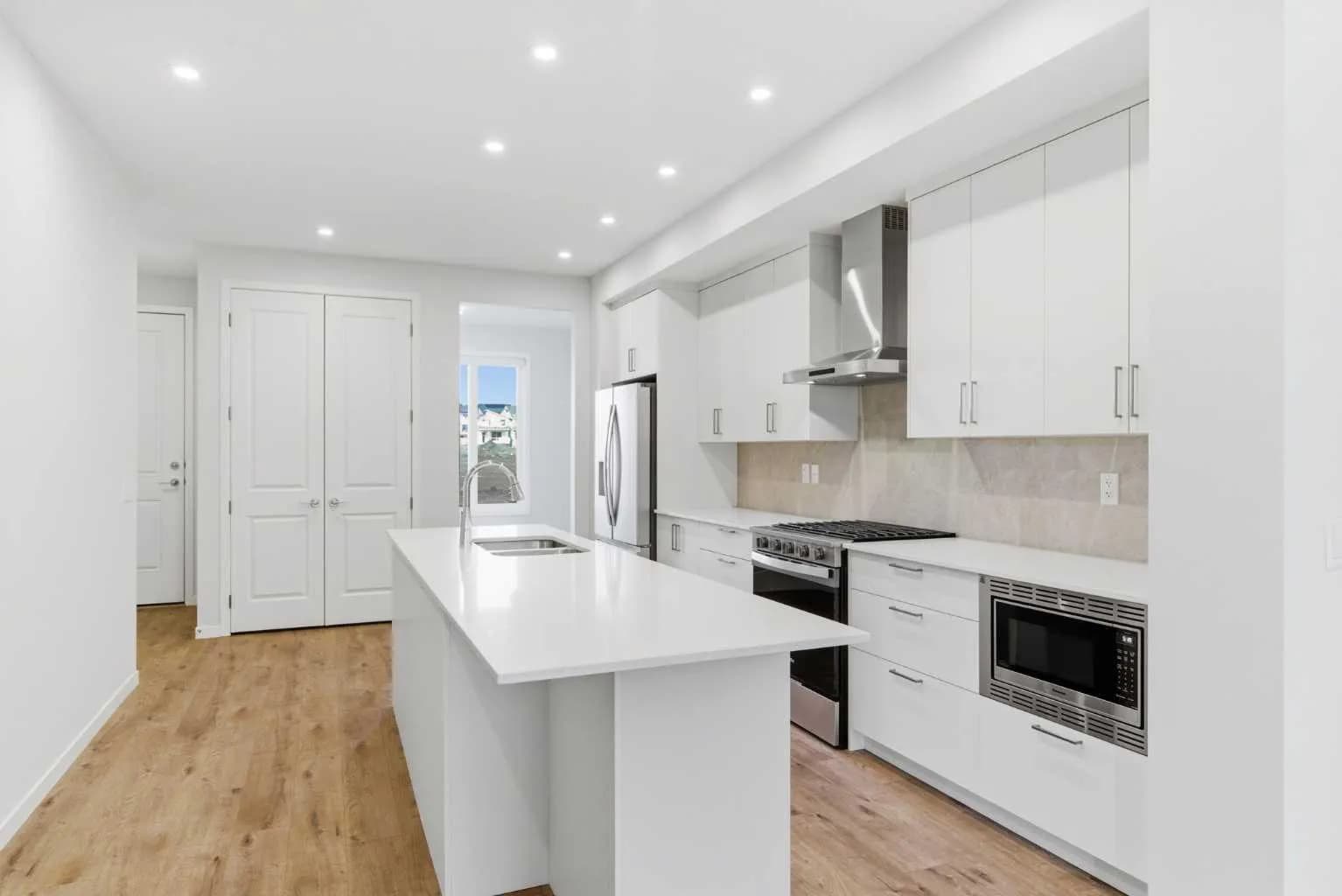 Semi Detached (Half Duplex)