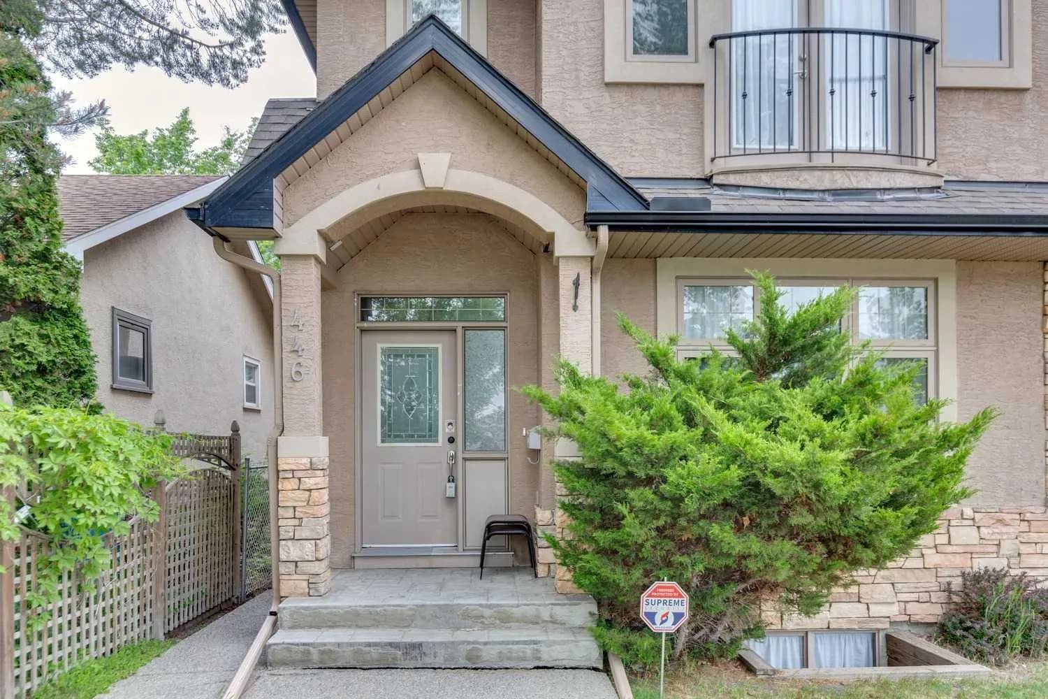 Semi Detached (Half Duplex)