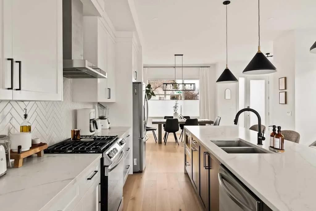 Semi Detached (Half Duplex)