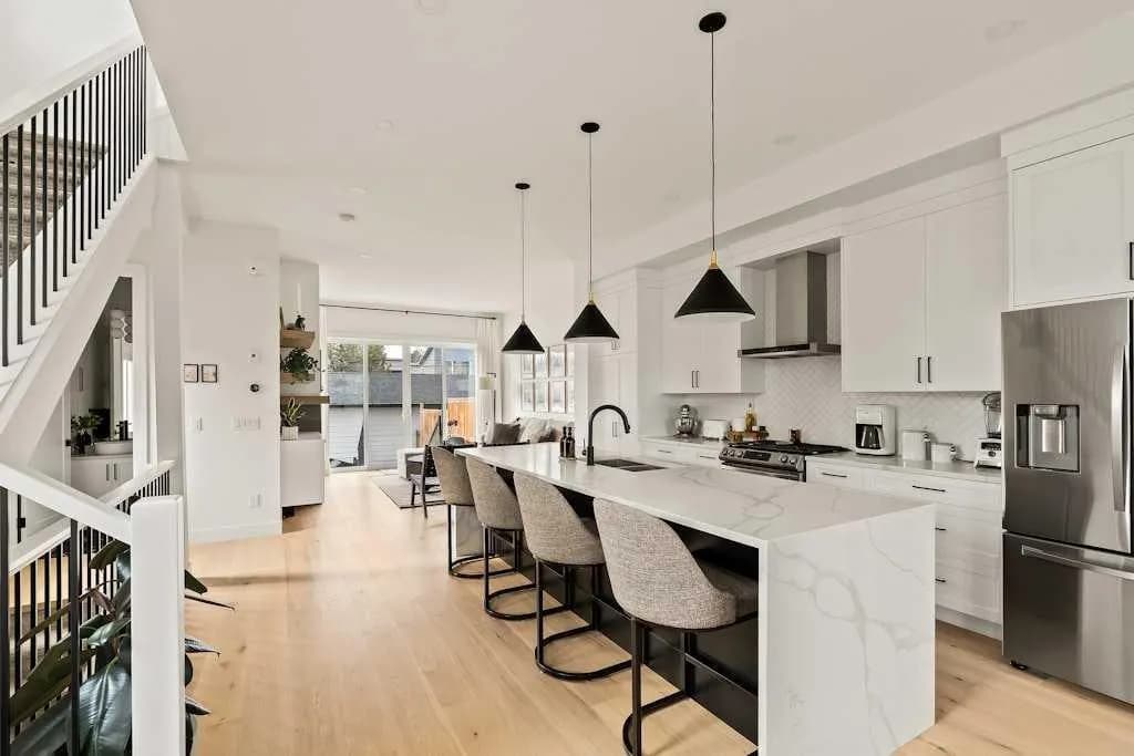 Semi Detached (Half Duplex)
