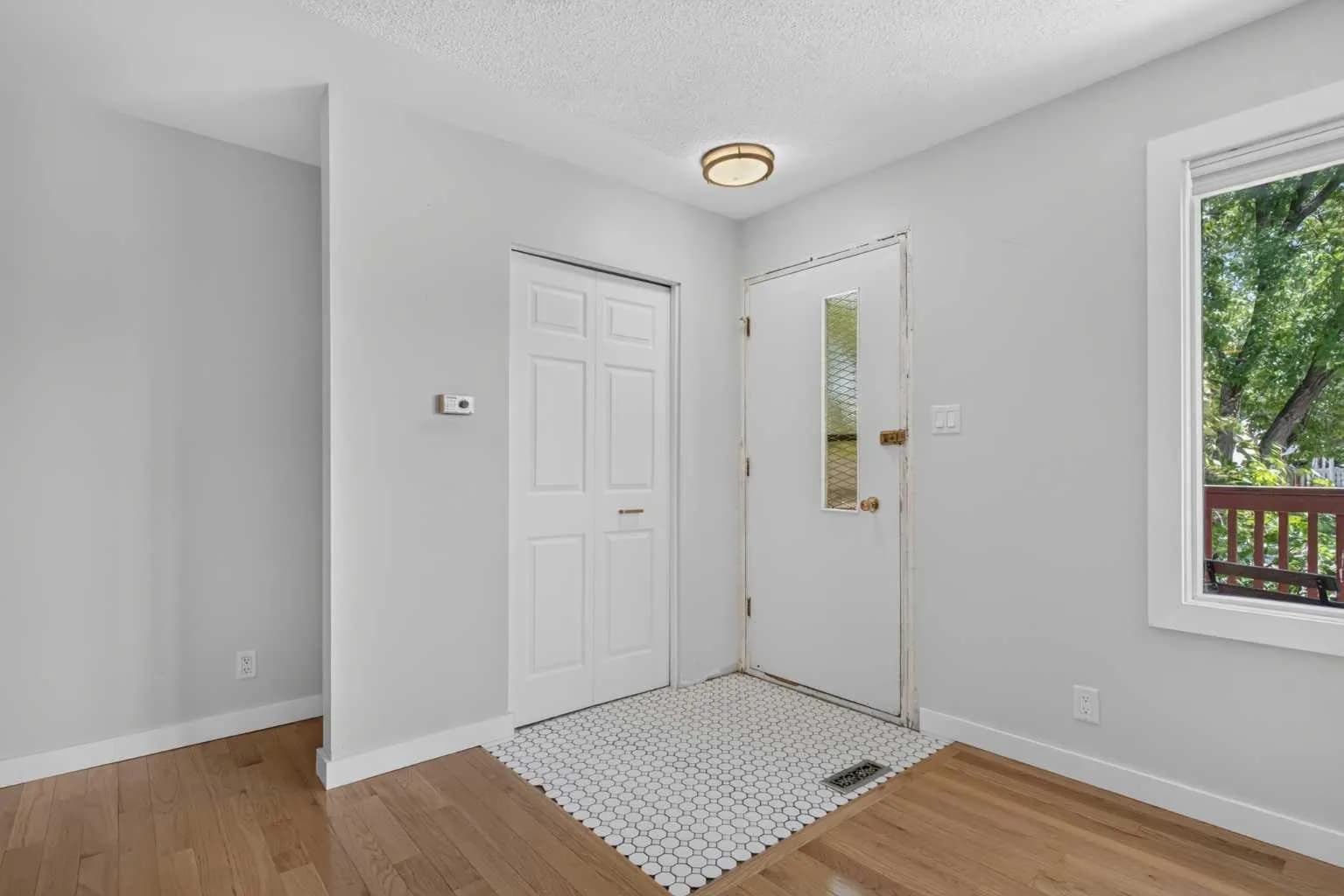 Semi Detached (Half Duplex)