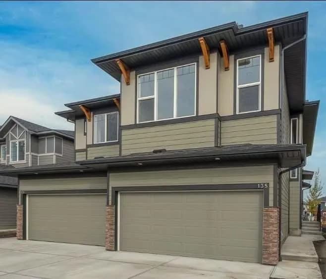 Semi Detached (Half Duplex)