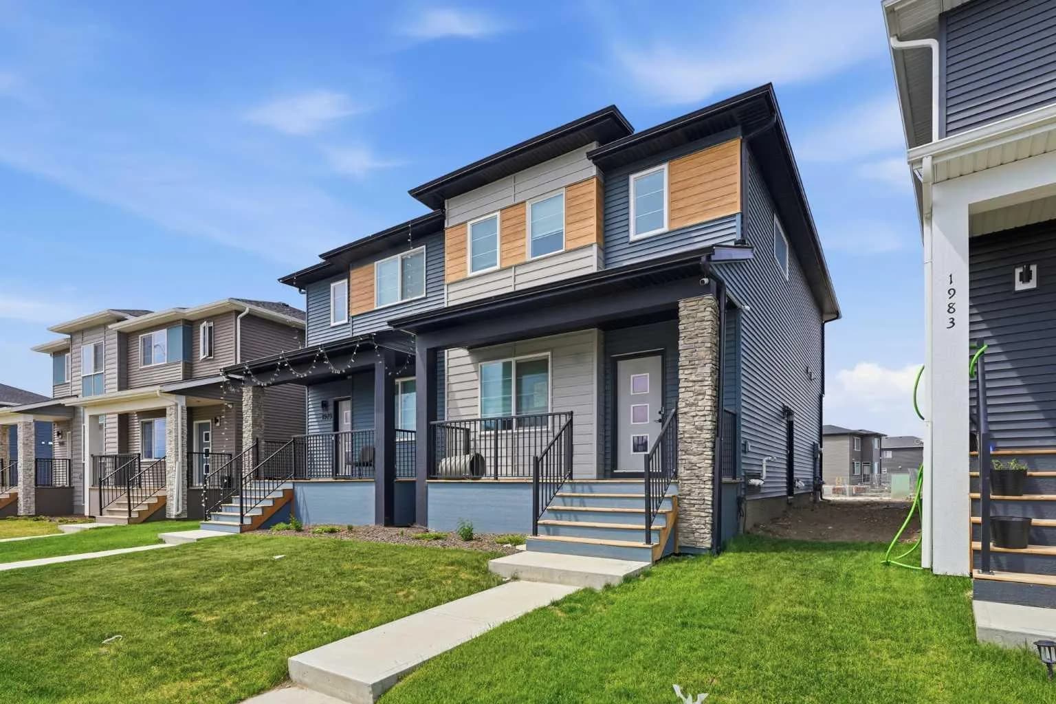Semi Detached (Half Duplex)
