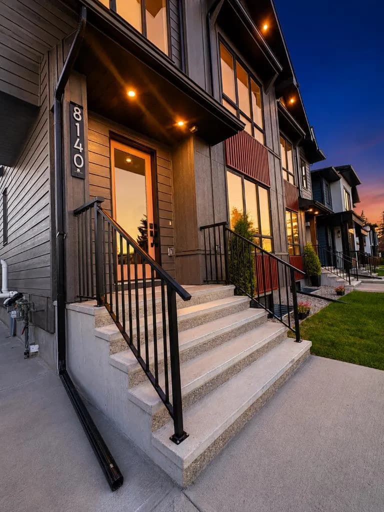 Semi Detached (Half Duplex)