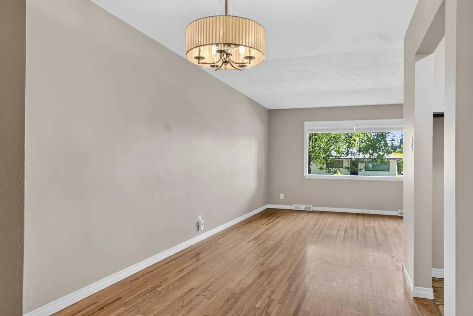 Semi Detached (Half Duplex)