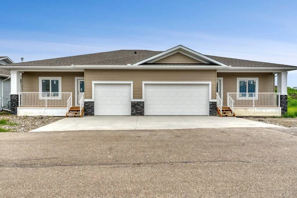 Semi Detached (Half Duplex)