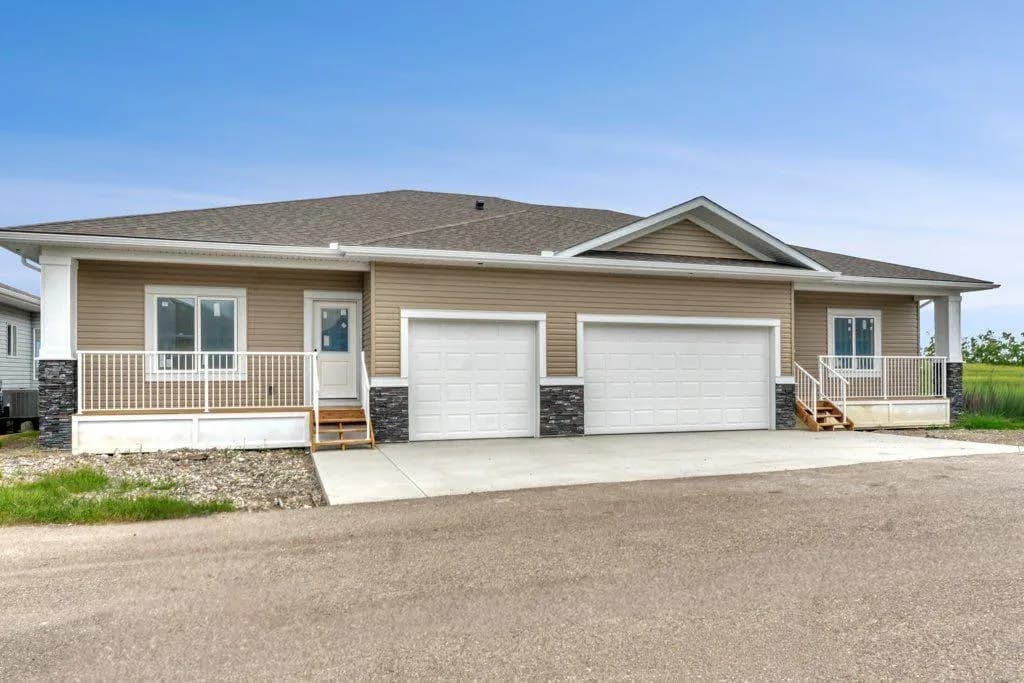 Semi Detached (Half Duplex)