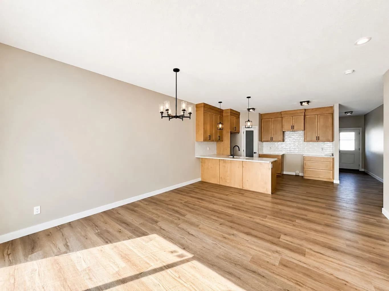 Semi Detached (Half Duplex)