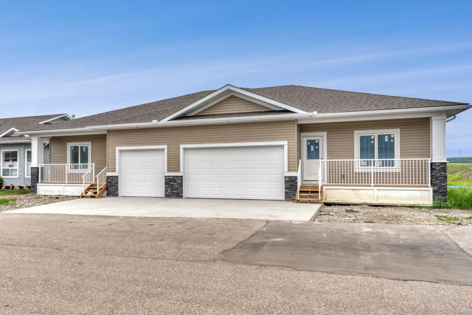 Semi Detached (Half Duplex)