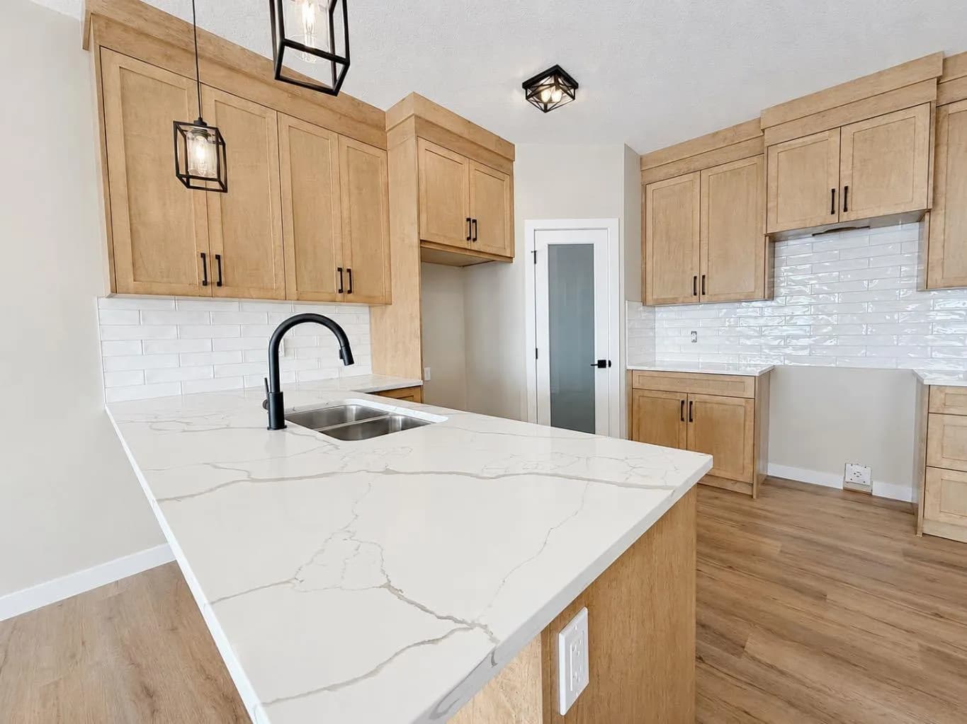 Semi Detached (Half Duplex)