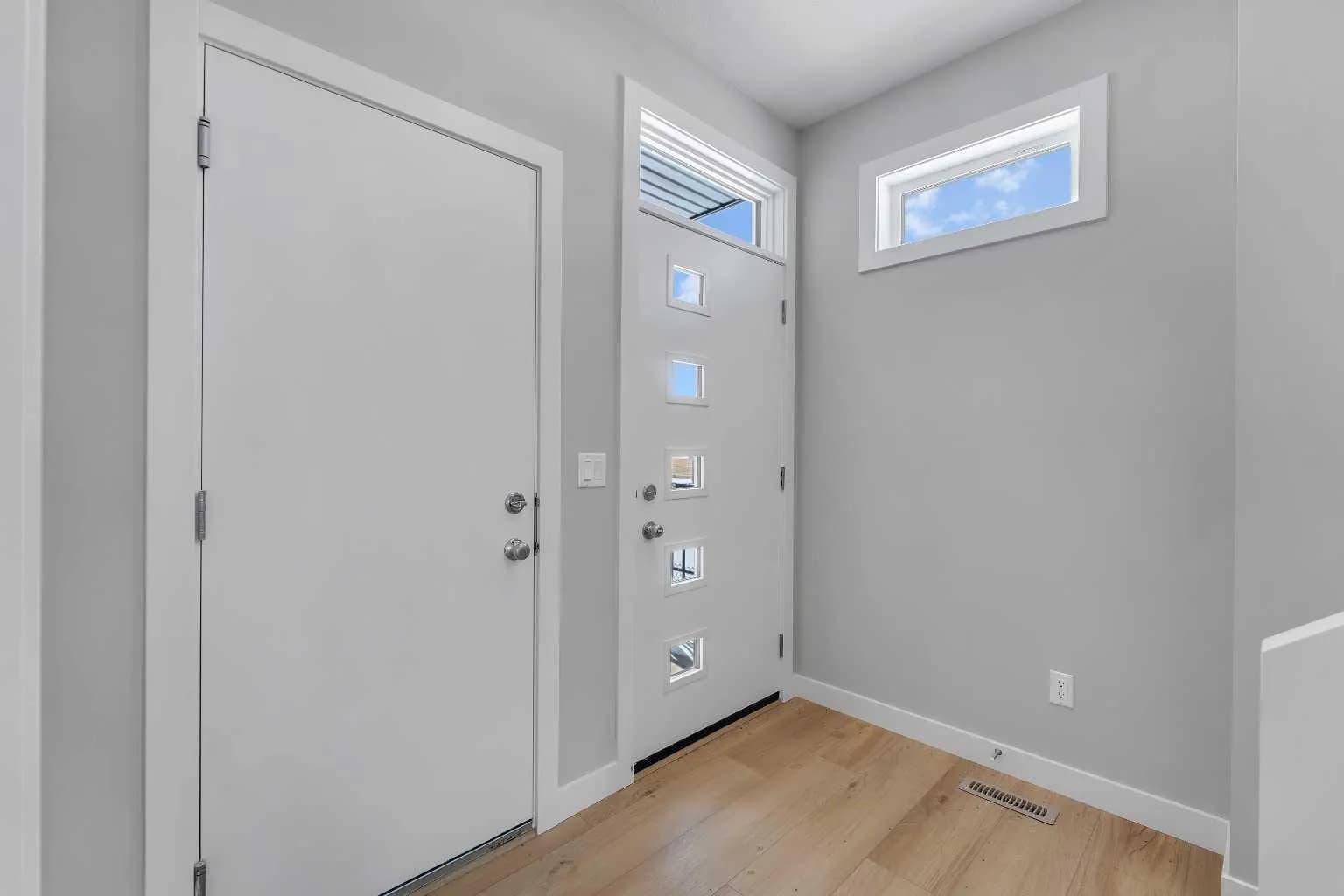 Semi Detached (Half Duplex)