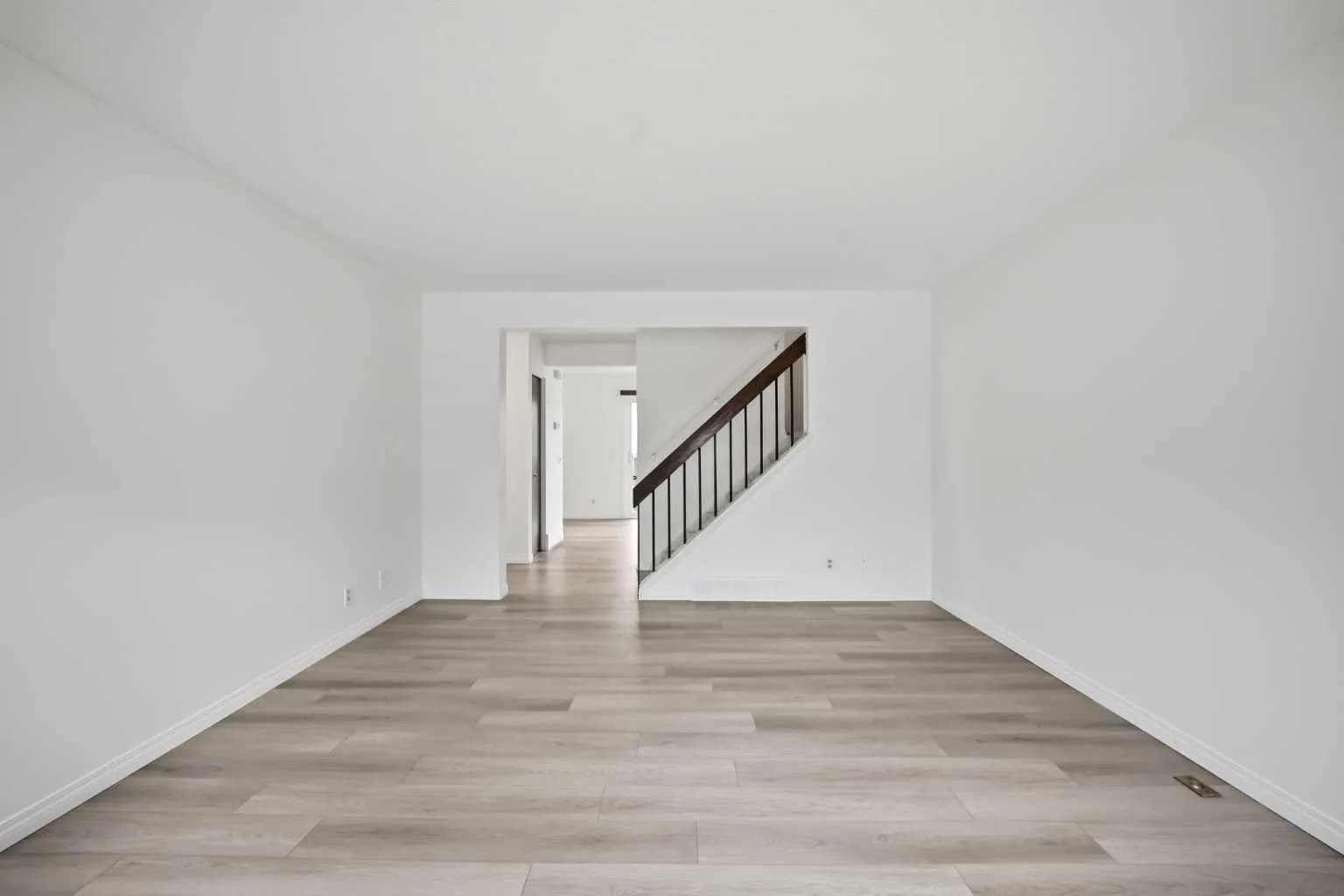 Semi Detached (Half Duplex)
