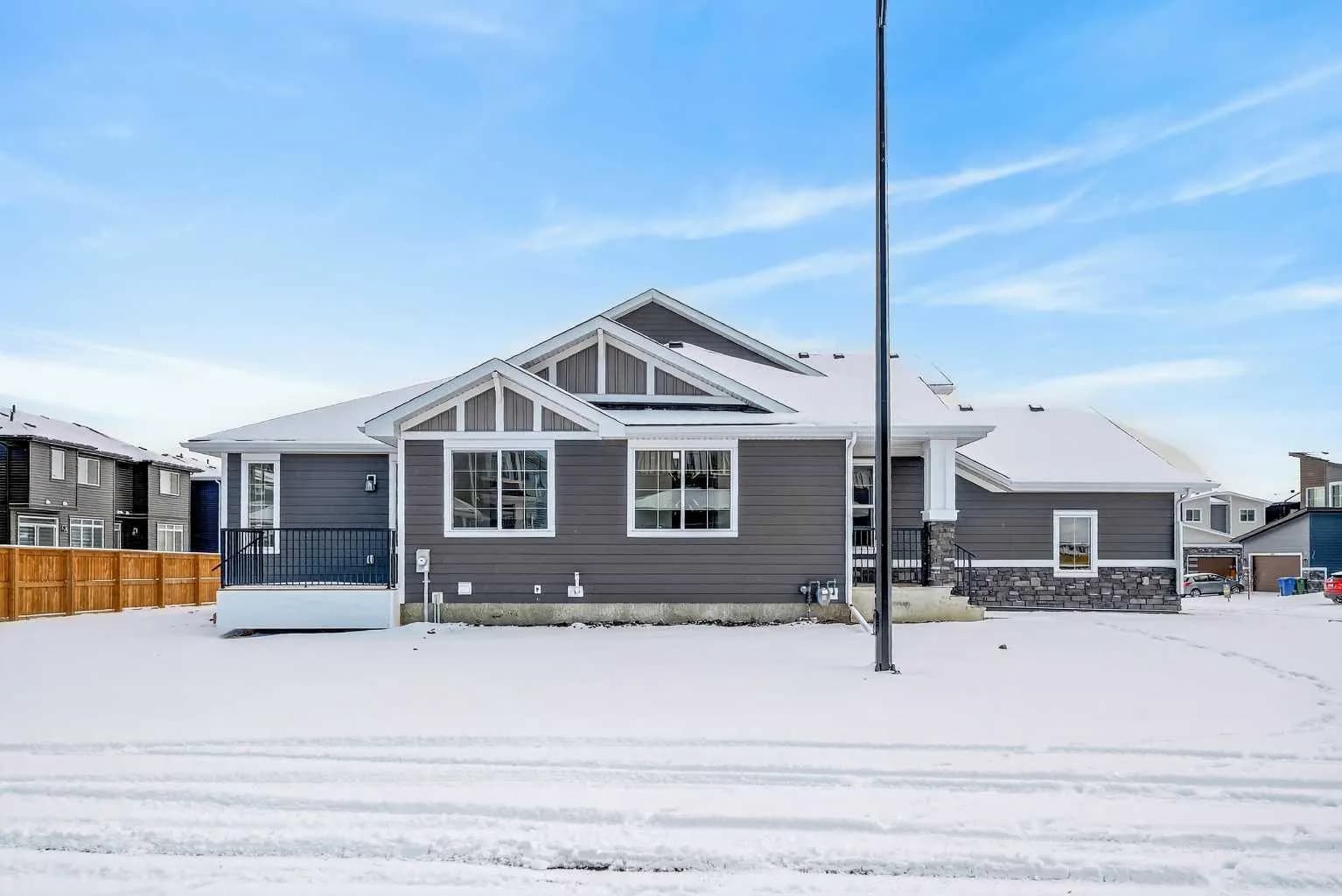 Semi Detached (Half Duplex)