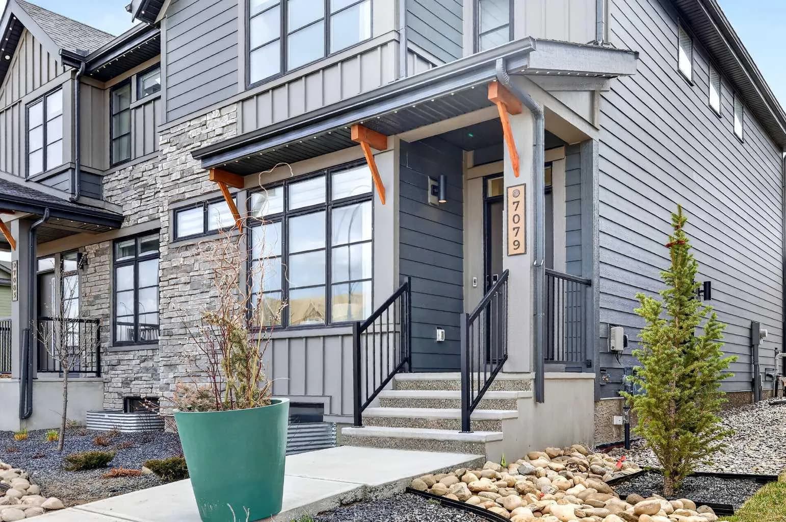 Semi Detached (Half Duplex)