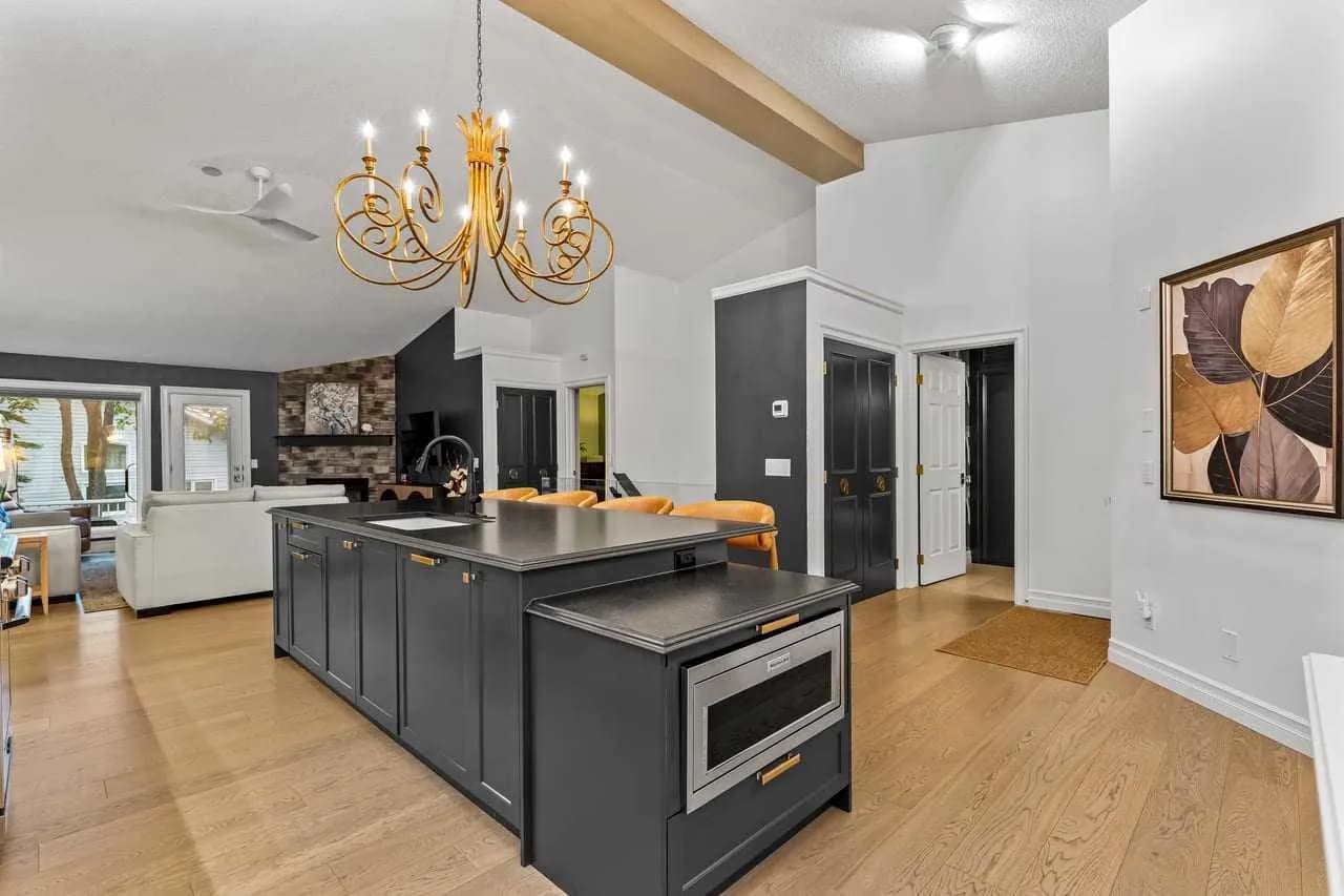 Semi Detached (Half Duplex)