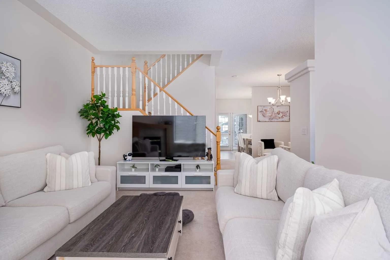 Semi Detached (Half Duplex)