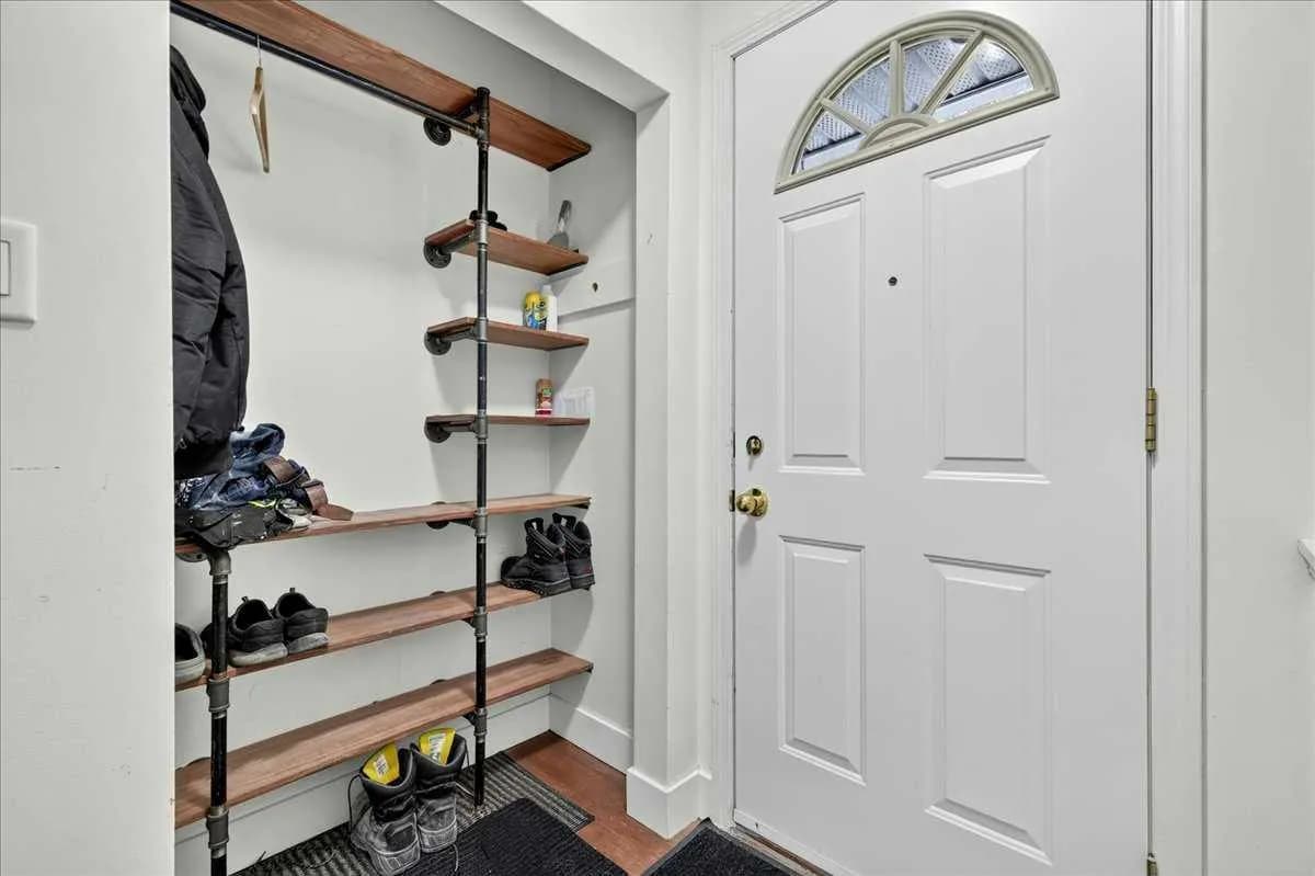 Semi Detached (Half Duplex)
