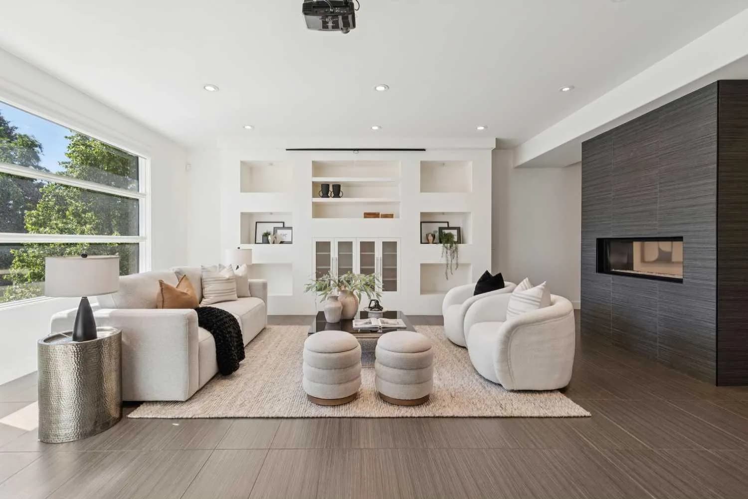 Semi Detached (Half Duplex)