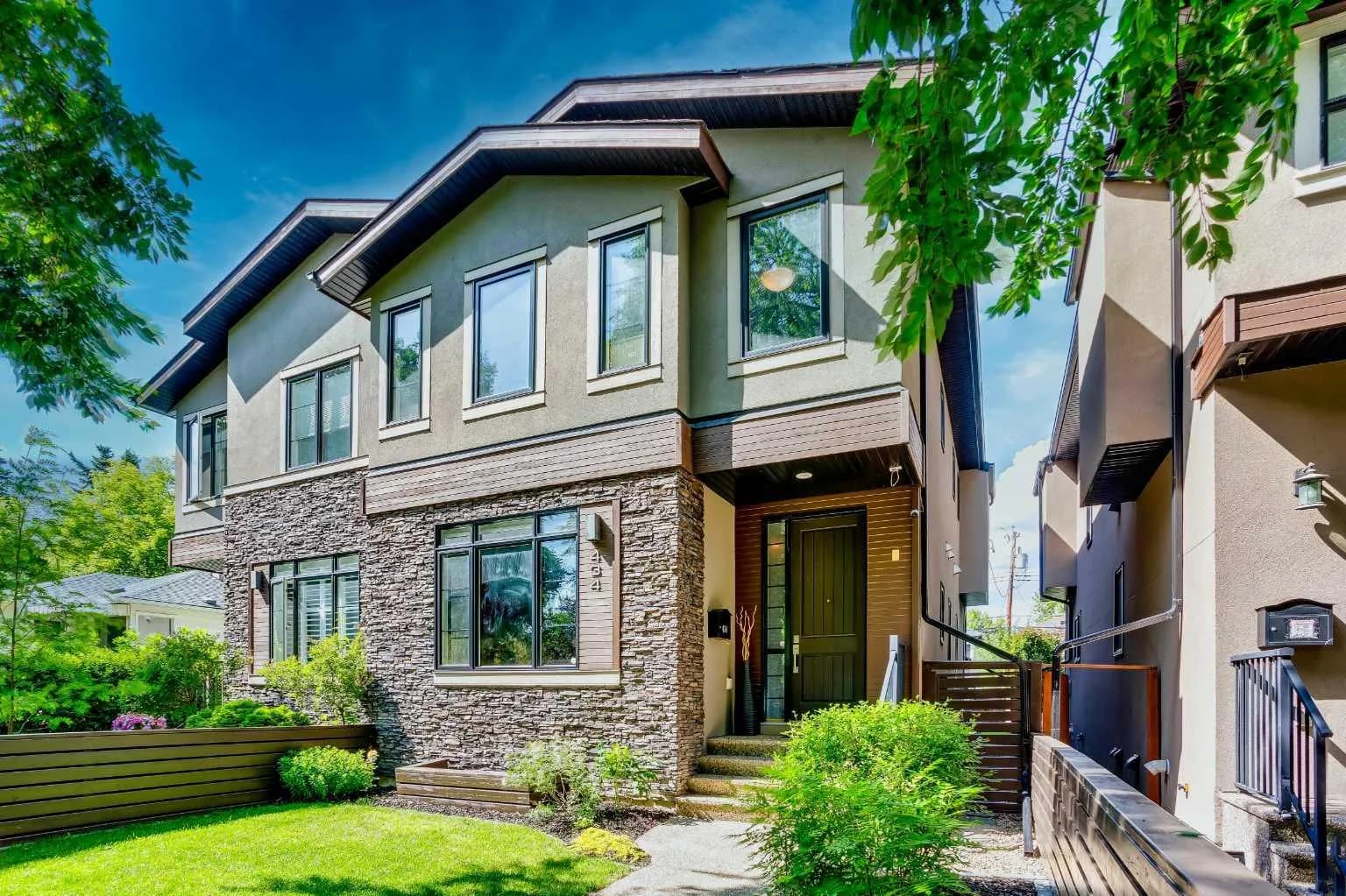 Semi Detached (Half Duplex)