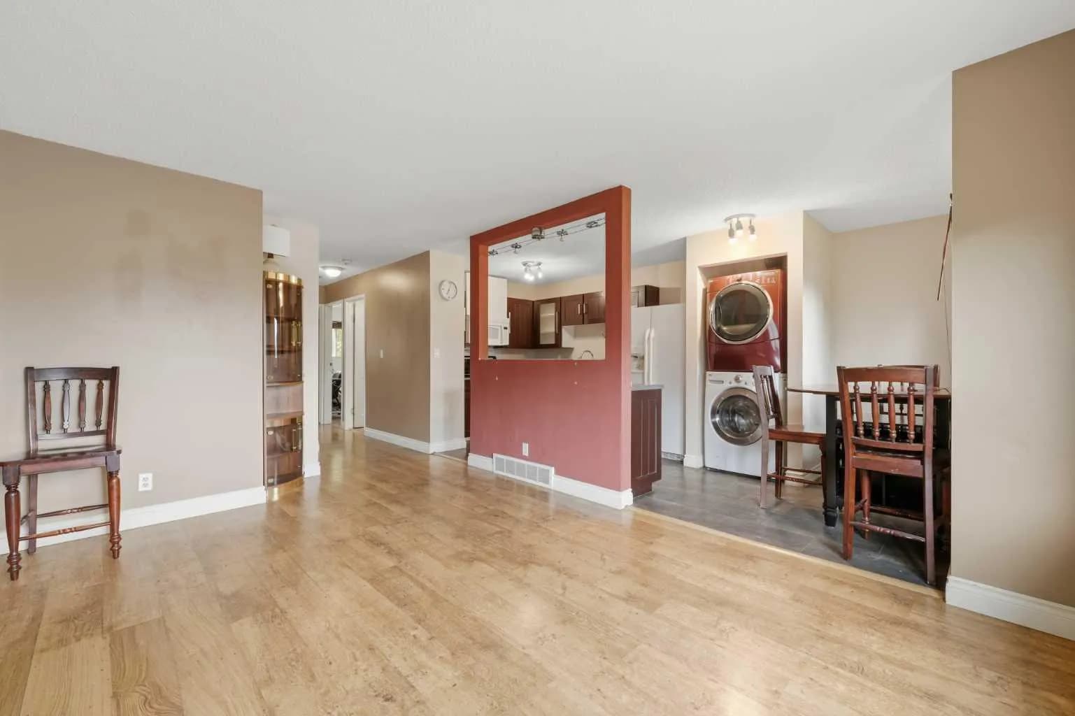 Semi Detached (Half Duplex)