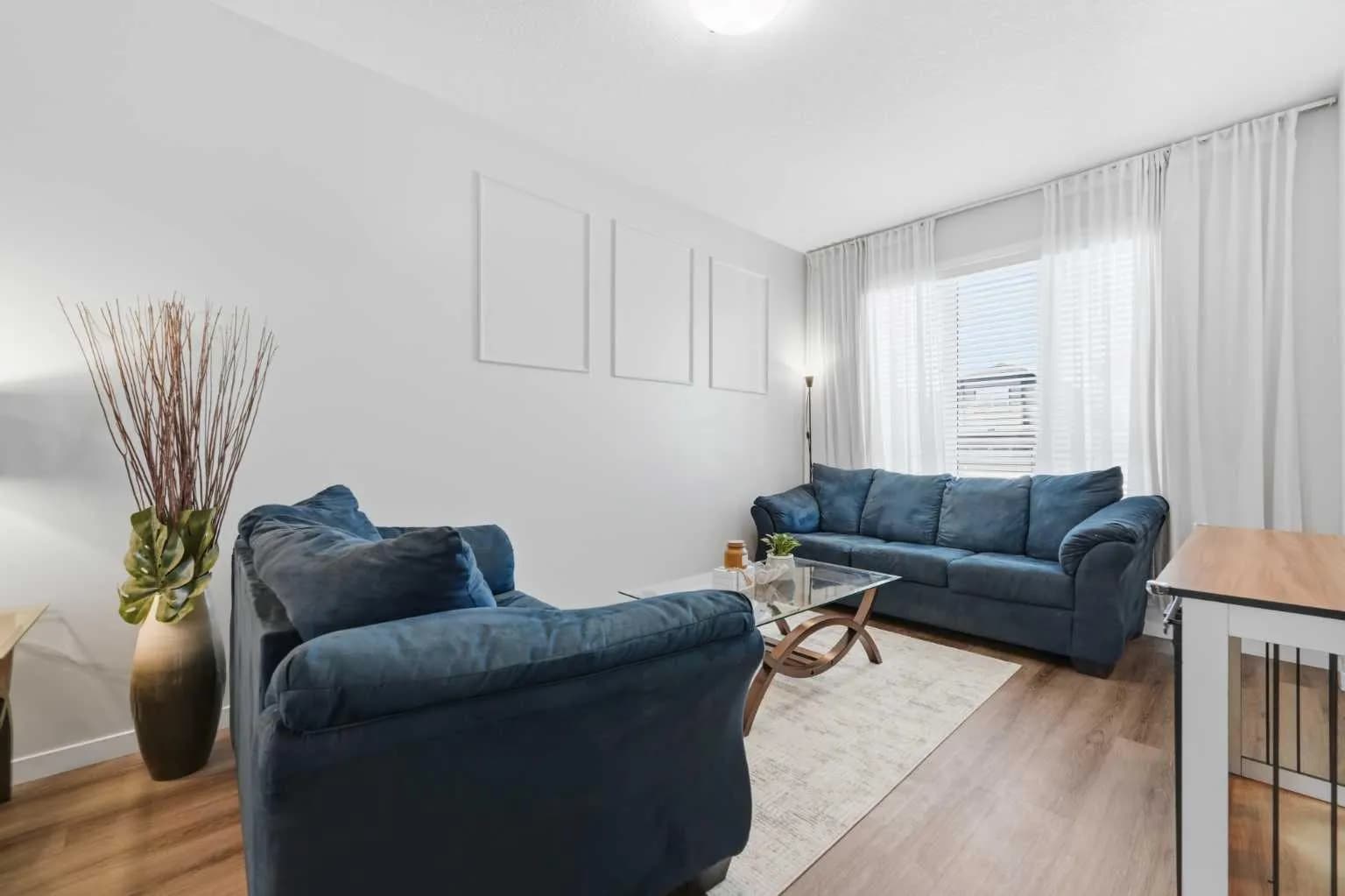 Semi Detached (Half Duplex)