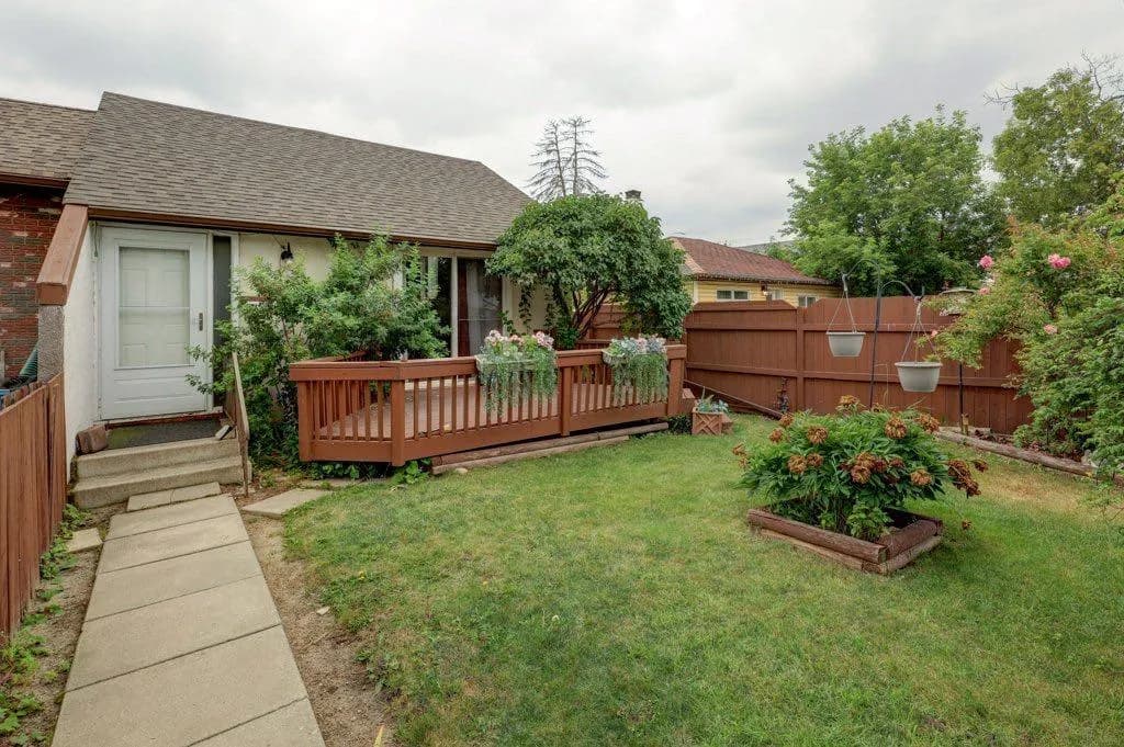 Semi Detached (Half Duplex)