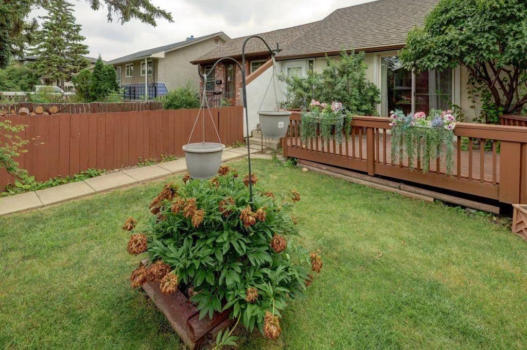 Semi Detached (Half Duplex)