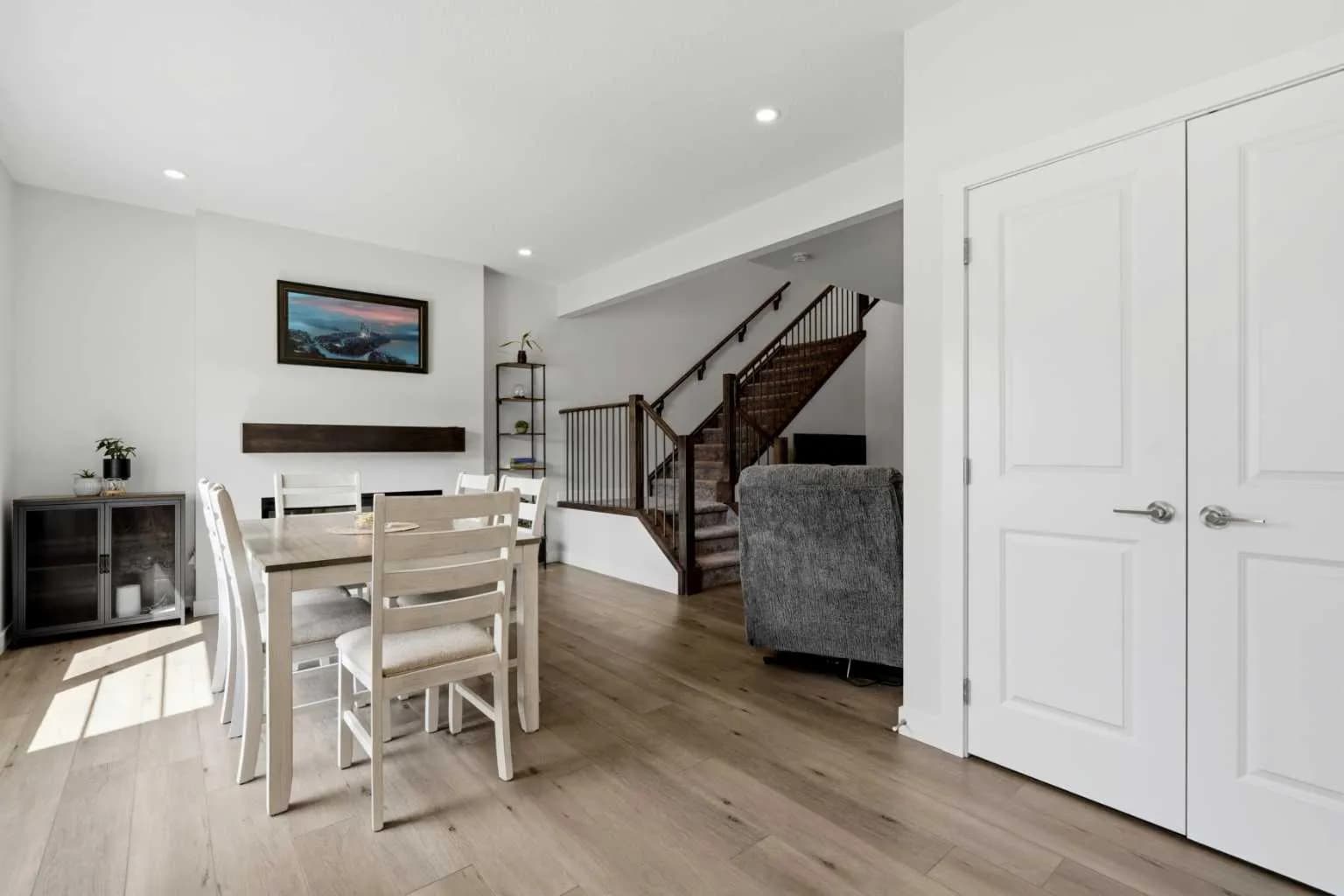 Semi Detached (Half Duplex)