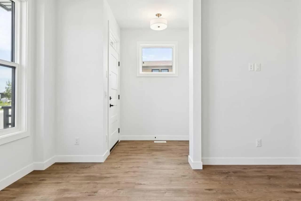 Semi Detached (Half Duplex)