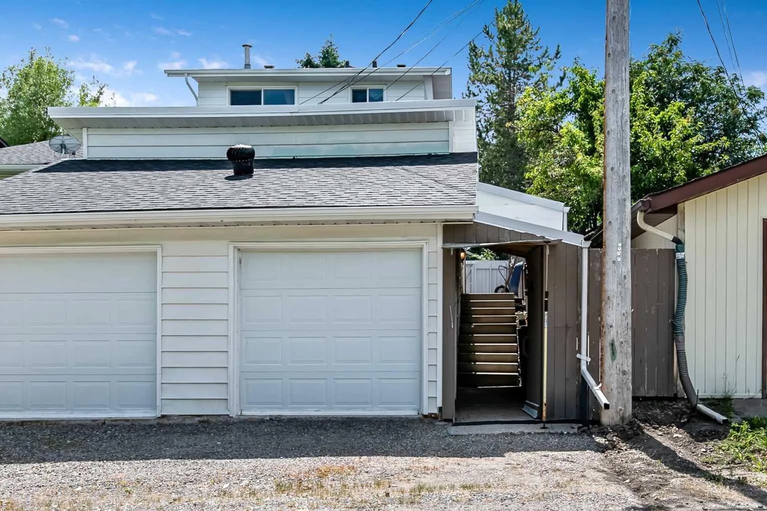 Semi Detached (Half Duplex)