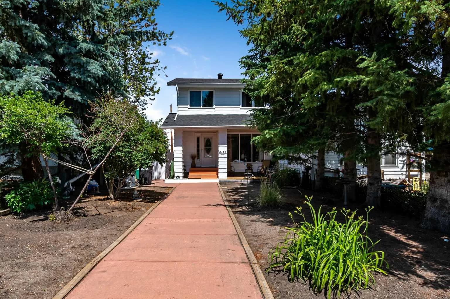 Semi Detached (Half Duplex)