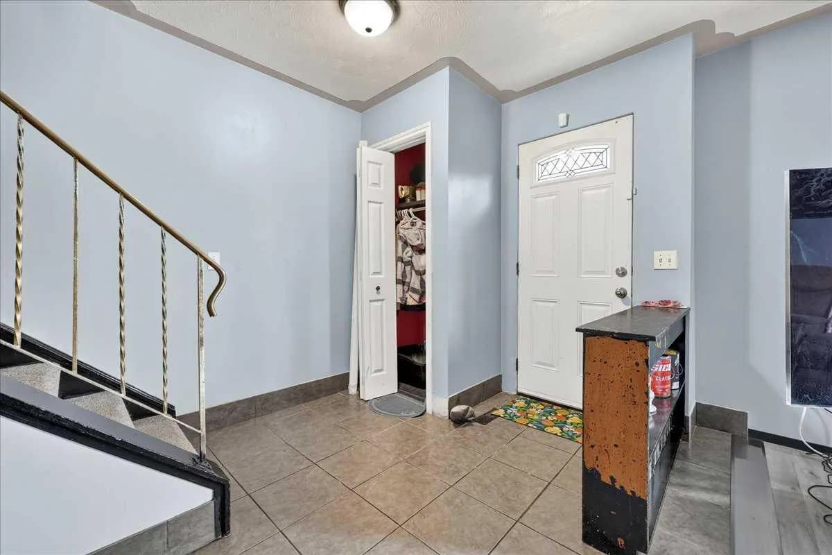 Semi Detached (Half Duplex)