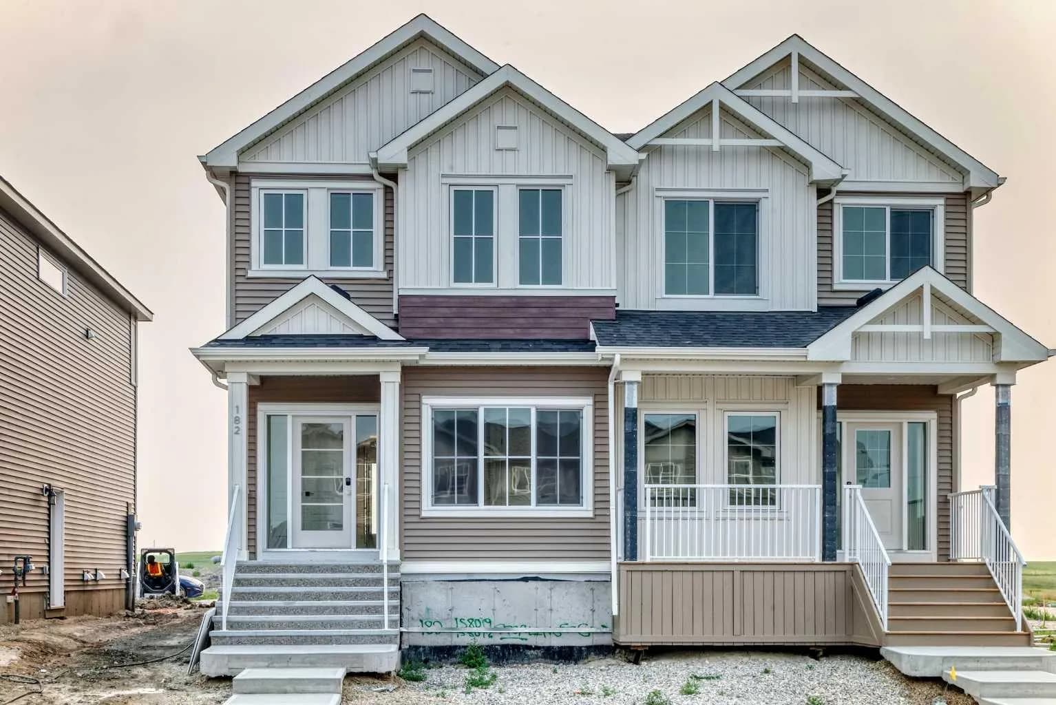 Semi Detached (Half Duplex)