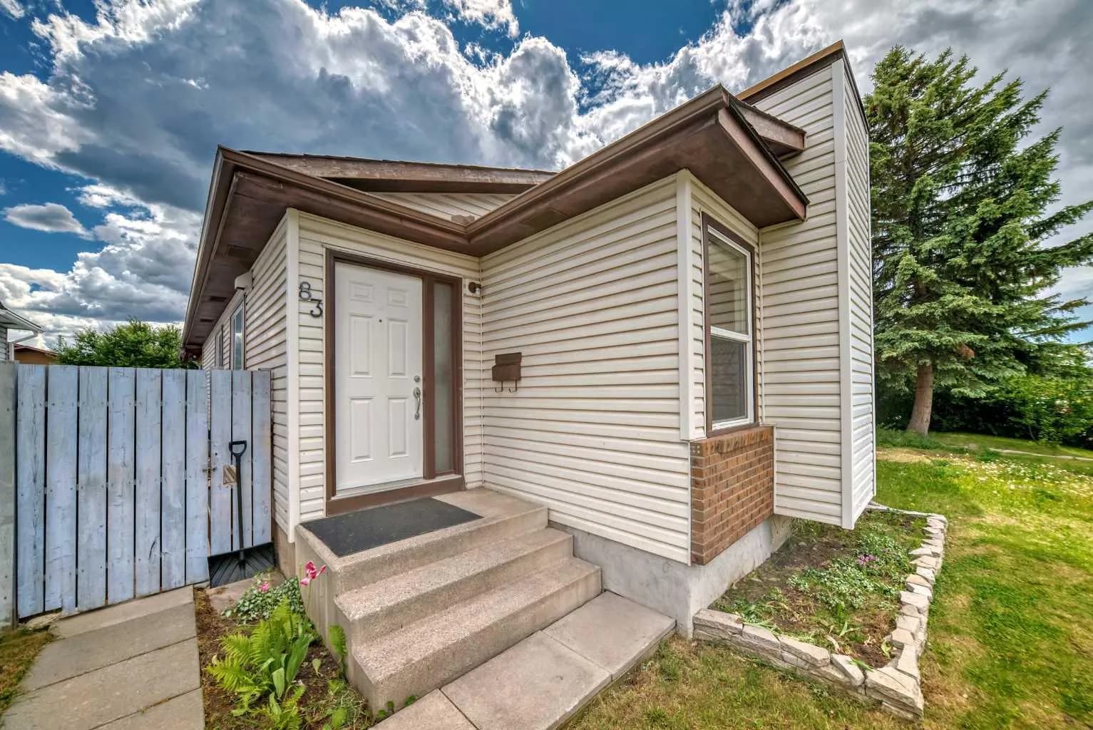 Semi Detached (Half Duplex)