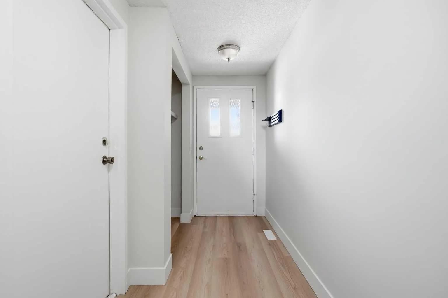 Semi Detached (Half Duplex)