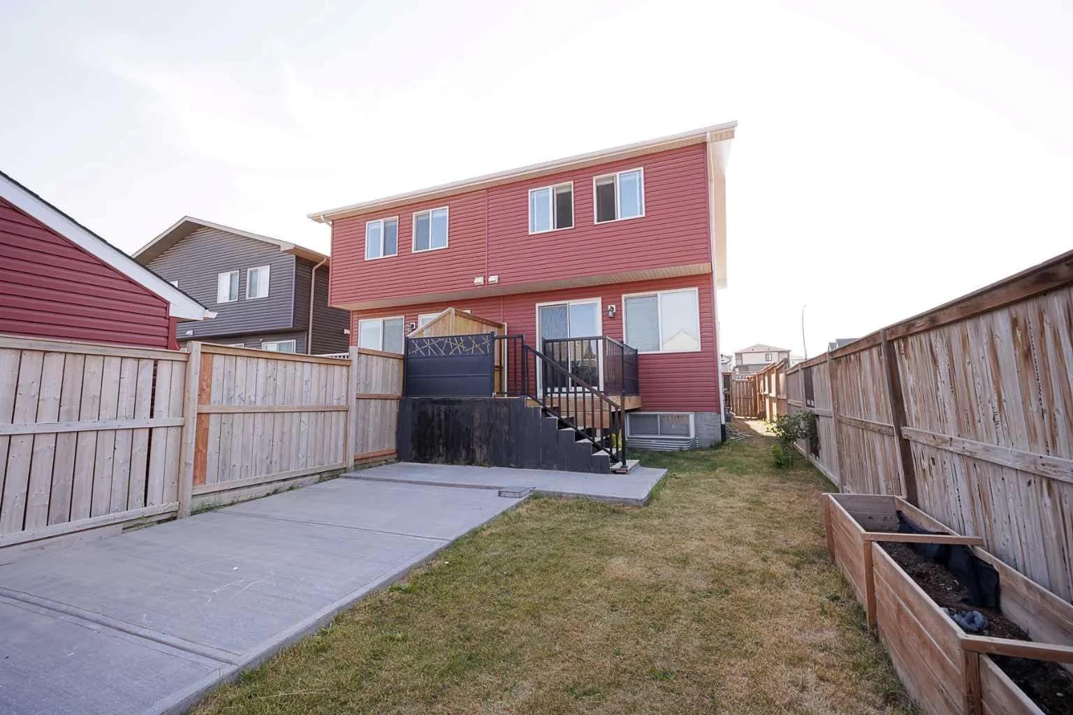 Semi Detached (Half Duplex)
