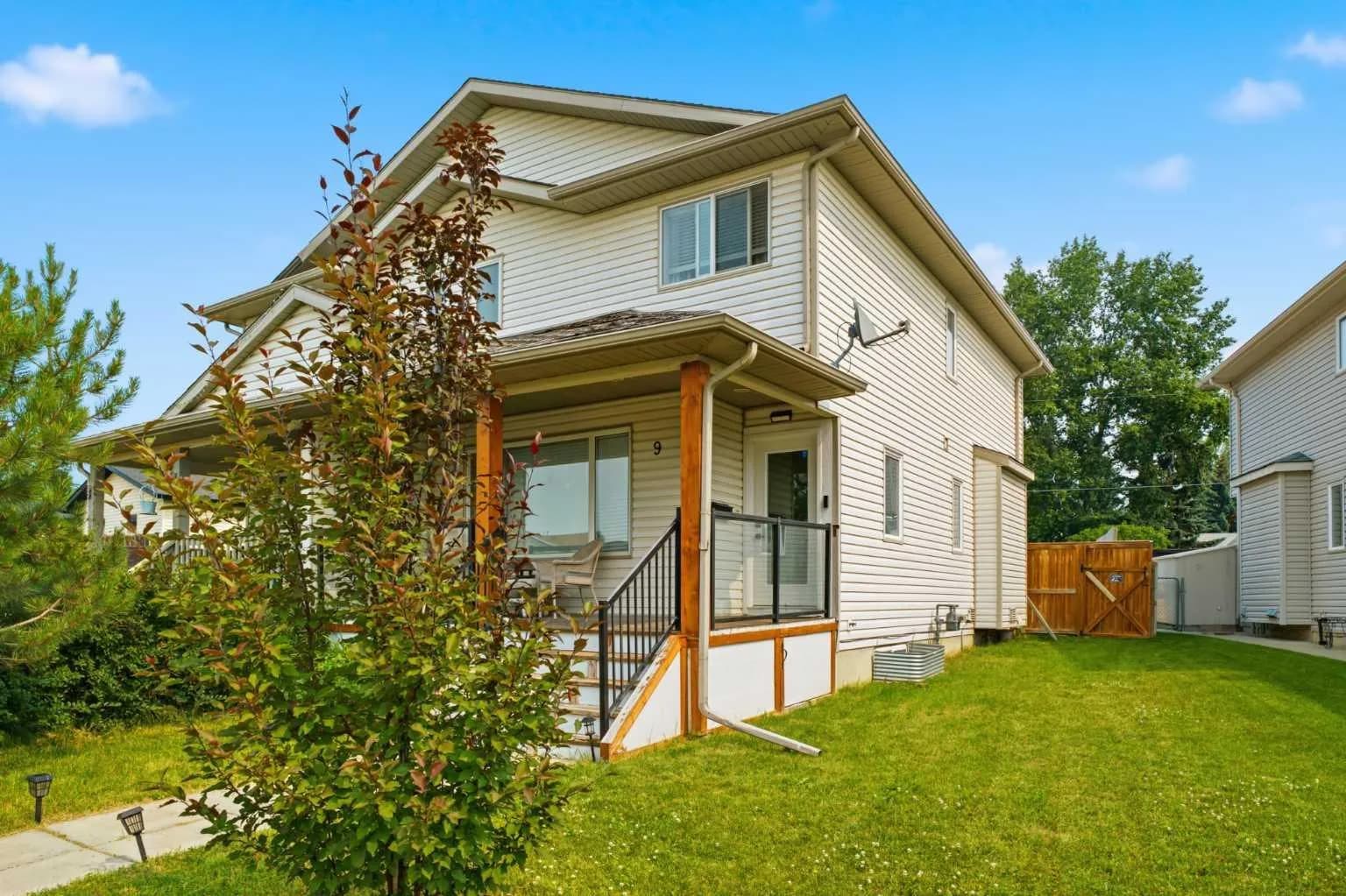 Semi Detached (Half Duplex)