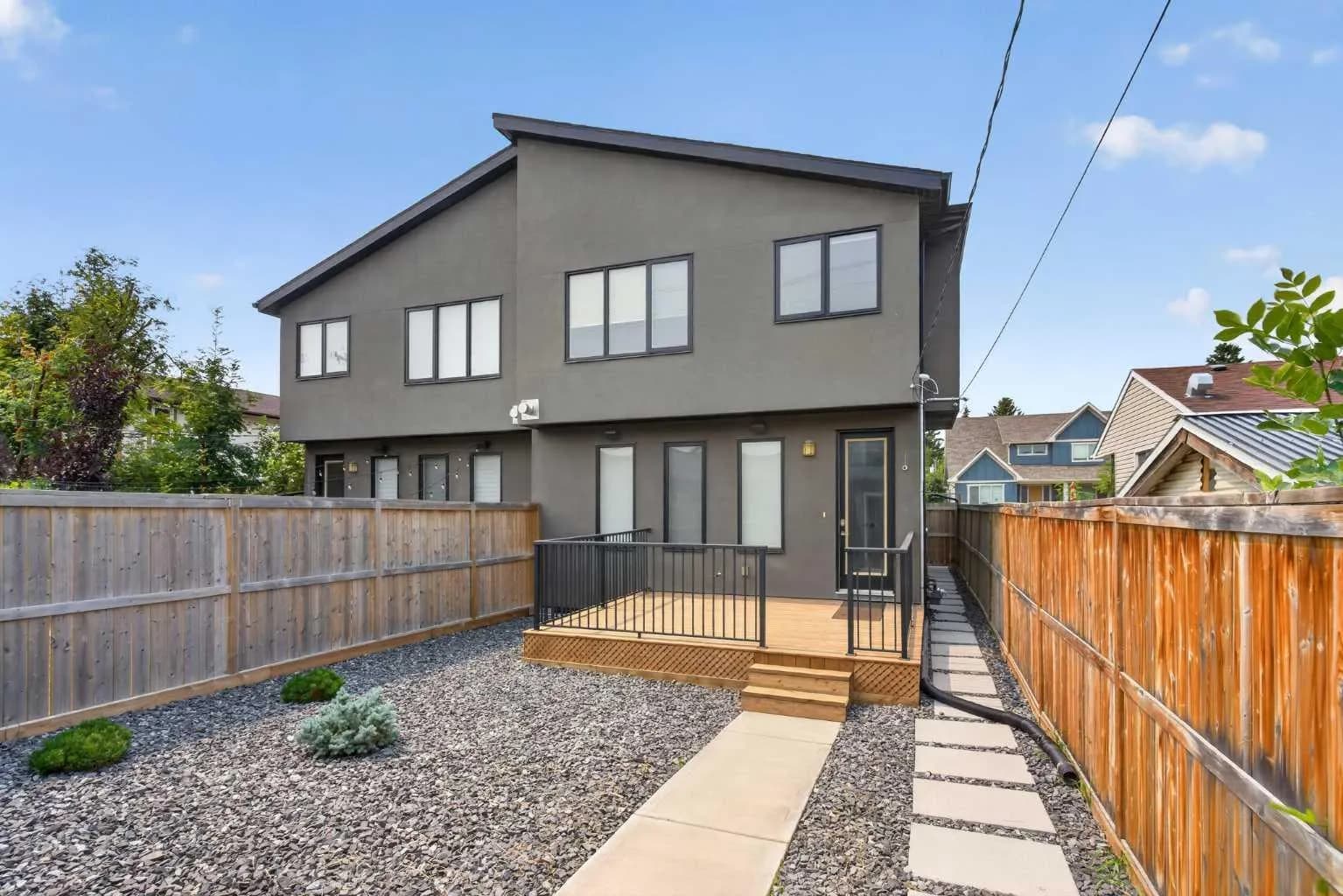 Semi Detached (Half Duplex)