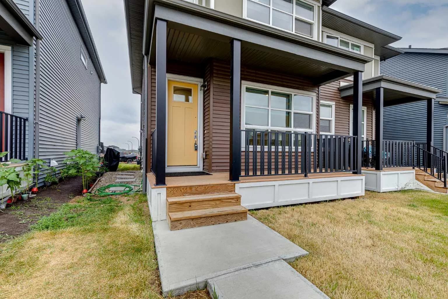Semi Detached (Half Duplex)