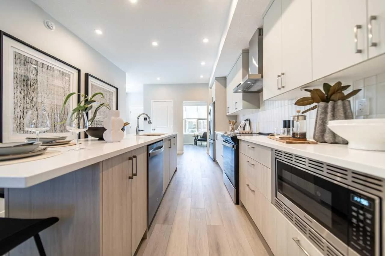 Semi Detached (Half Duplex)
